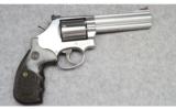 Smith & Wesson Model 686-6, .357 Mag. - 1 of 2