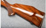 Weatherby Mark V Varmint Master, .22-250 - 8 of 10