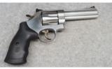 Smith & Wesson Model 629 Classic, .44 Magnum - 1 of 2