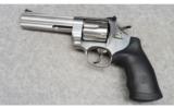 Smith & Wesson Model 629 Classic, .44 Magnum - 2 of 2