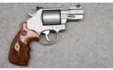 Smith & Wesson Model 686-6 Performance Center 7-Shot, .357 Mag. - 1 of 2