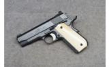 Kimber Custom Classic Carry Pro .45 ACP - 1 of 2