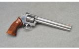 Smith & Wesson ~ Model 686-2 ~ .357 Mag - 1 of 2