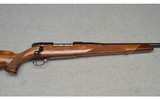 Weatherby ~ Mark V ~ .300 Weatherby Magnum - 3 of 9