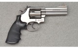 Smith & Wesson ~ 686-4 ~ .357 Magnum - 1 of 4