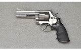 Smith & Wesson ~ 686-4 ~ .357 Magnum - 2 of 4