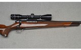 Weatherby ~ Mark V ~ .257 Weatherby Magnum - 3 of 11