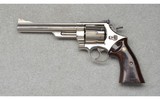Smith & Wesson ~ 29-2 ~ .44 magnum - 3 of 5