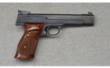 Smith & Wesson ~ Model 41 ~ .22 Long Rifle - 1 of 5