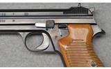Sig Arms ~ P49, Swiss Army ~ 9mm Luger - 4 of 7