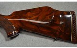 Weatherby ~ Mark V ~ .300 Weatherby Magnum - 7 of 11