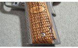 Kimber ~ Stainless Raptor ~ .45 Auto - 8 of 9