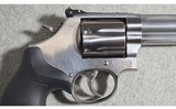Smith & Wesson ~ 686-6 ~ .357 Magnum - 2 of 11