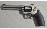 Smith & Wesson ~ 686-6 ~ .357 Magnum - 7 of 11