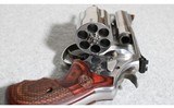 Smith & Wesson ~ 629-6 ~ .44 Magnum - 5 of 8