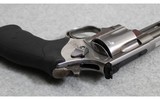 Smith & Wesson ~ 629-6 ~ .44 Magnum - 6 of 8