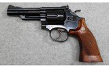 Smith & Wesson ~ Model 19-6 ~ .357 Magnum - 2 of 4