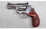 Smith & Wesson ~ 686-6 ~ .357 Magnum - 2 of 7