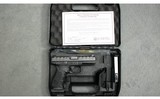 Beretta ~ APX ~ 9mm Luger