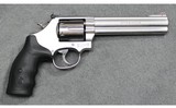 Smith & Wesson ~ Model 686-6 ~ .357 Magnum - 1 of 3