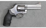 Smith & Wesson ~ Model 686-6 ~ .357 Magnum - 1 of 3