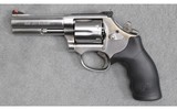 Smith & Wesson ~ Model 686-6 ~ .357 Magnum - 3 of 3