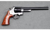 Smith & Wesson ~ 29-2 ~ .44 Magnum - 1 of 3