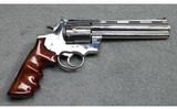 Colt ~ Anaconda ~ .44 Magnum - 1 of 3