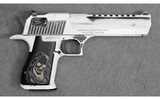 Magnum Research ~ Desert Eagle ~ .44 Magnum