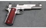 Les Baer Custom ~ Model 1911 Concept V ~ .45 Auto - 1 of 3