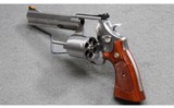 Smith & Wesson ~ Model 629-2 ~ .44 Magnum - 3 of 3