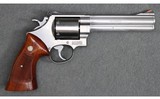 Smith & Wesson ~ Model 629-2 ~ .44 Magnum