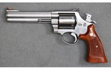 Smith & Wesson ~ Model 629-2 ~ .44 Magnum - 2 of 3