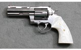 Colt ~ Anaconda ~ .44 Magnum - 2 of 4