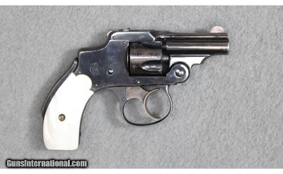 Smith & Wesson ~ .32 Safety Hammerless First Model ~ .32 S&W