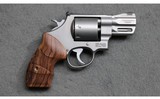 Smith & Wesson ~ Model 627-5 ~ .357 Magnum - 1 of 5