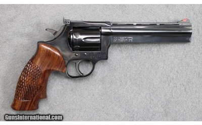 Dan Wesson ~ Model 15-2VH ~ .357 Magnum