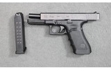 Glock ~ 17 Gen 4 ~ 9mm Luger - 3 of 3
