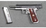 Wilson Combat ~ Classic ~ .45 Auto - 3 of 3