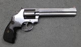 Smith & Wesson ~ Model 686-6 Plus ~ .357 Magnum