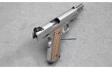 Dan Wesson ~ Valor Stainless ~ .45 Auto - 2 of 3