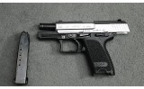 HK ~ USP Compact V1 ~ .40 S&W - 4 of 4
