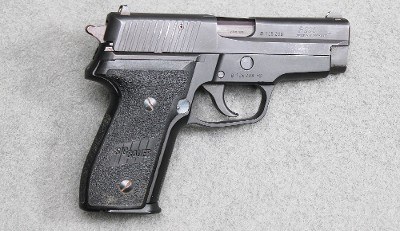 Sig Sauer ~ P228 ~ 9mm Luger