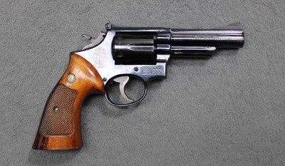 Smith & Wesson ~ Model 19-3~ .357 Magnum