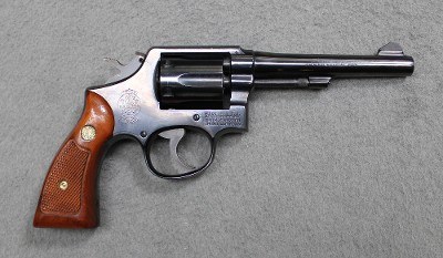Smith & Wesson ~ Model 10-5 ~ .38 Special