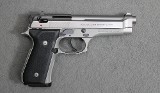 Beretta ~ 92FS ~ 9mm Luger - 1 of 3