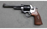Smith & Wesson ~ 29-10 ~ .44 Magnum - 2 of 3