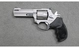 Taurus ~ 627 ~ .357 Magnum - 2 of 3