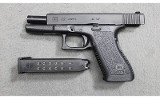 Glock ~ 22 ~ .40 S&W - 2 of 2