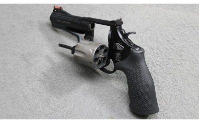 Smith & Wesson ~ Model 329PD ~ .44 Magnum - Image 2 of 3